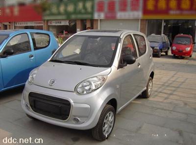 新型環(huán)保御捷馬電動汽車